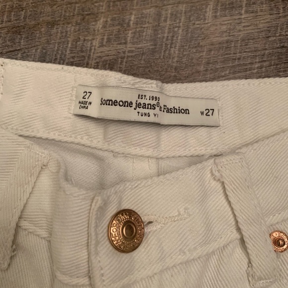 White Ripped Jeans - Picture 5 of 7